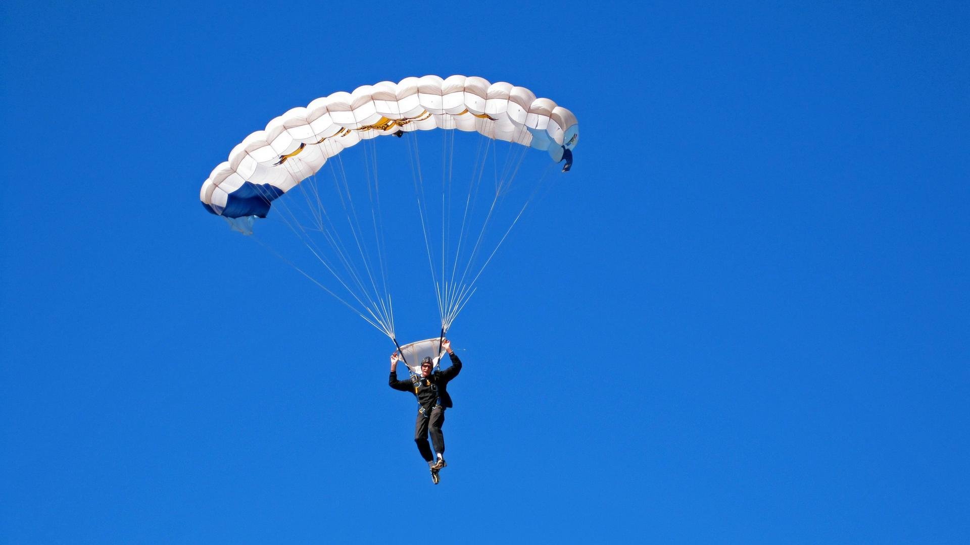 历史体育名场面回放+粉丝小型复刻赛